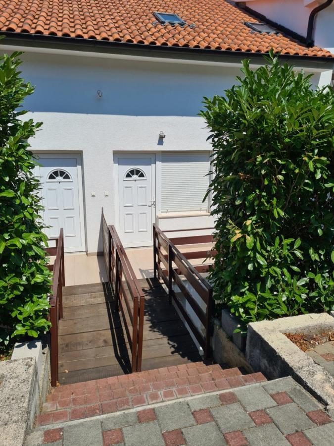Apartman Velly Jadranovo Exterior photo